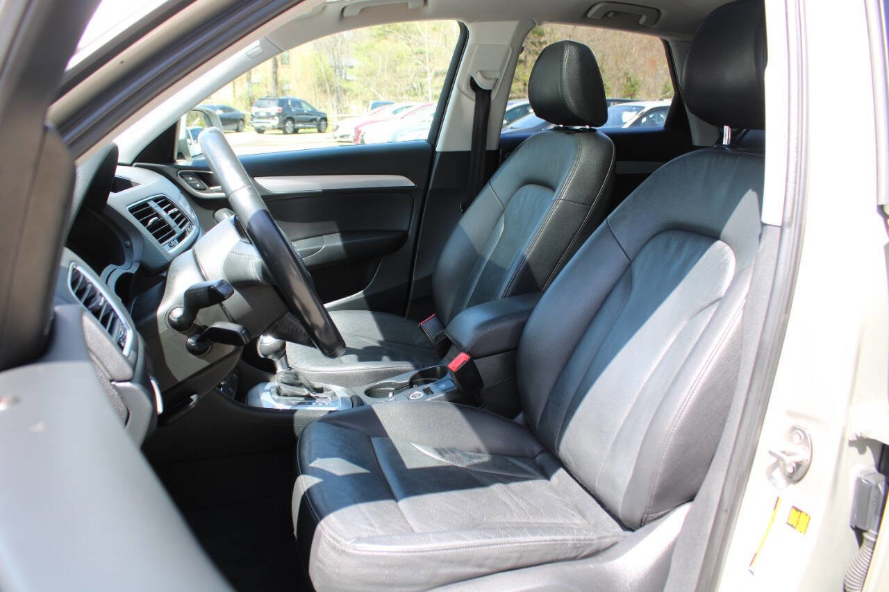 Used 2018 Audi Q3 2.0T Premium w/ Convenience Package AWD/4WD image 26