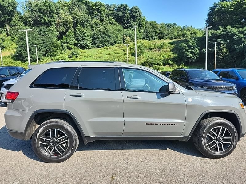 Used 2020 Jeep Grand Cherokee Trailhawk w/ Trailhawk Luxury Group AWD/4WD image 6