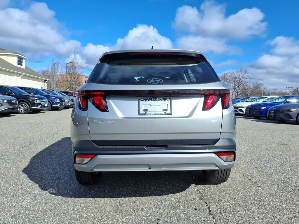 New 2026 Hyundai Tucson SE image 4