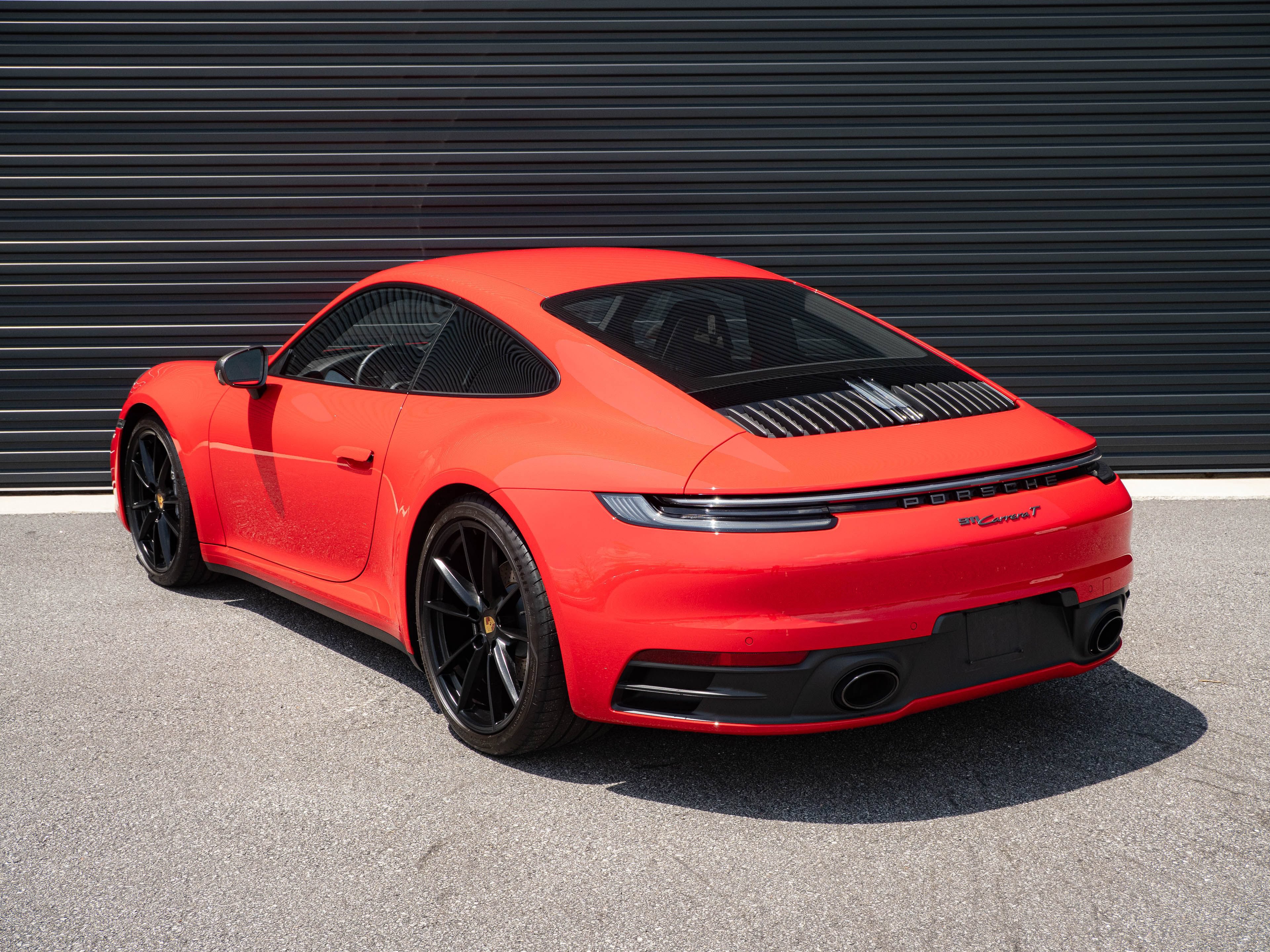 Certified 2024 Porsche 911 Carrera T RWD image 3