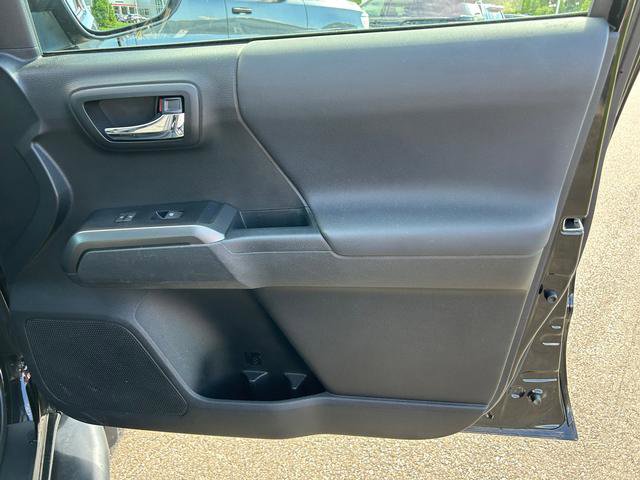 Used 2022 Toyota Tacoma 4x4 Double Cab image 30