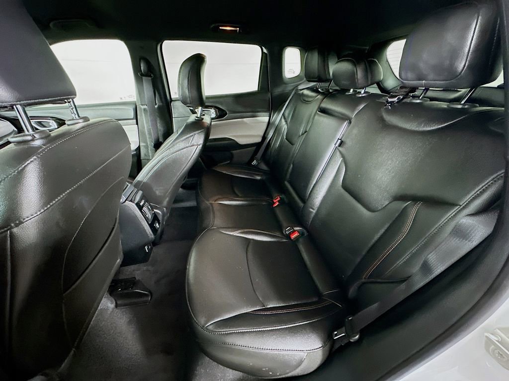 Certified 2024 Jeep Compass Limited image 34