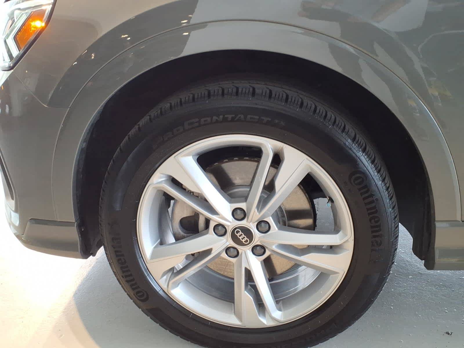 Used 2024 Audi Q3 2.0T Premium w/ Convenience Package AWD/4WD image 7