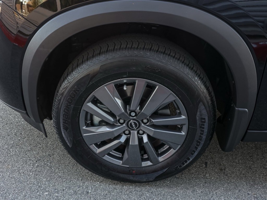 New 2025 Nissan Pathfinder S image 11