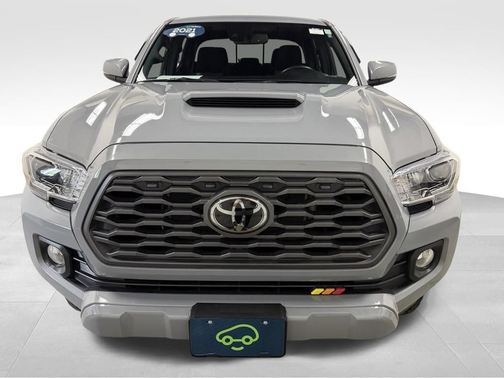 Used 2021 Toyota Tacoma TRD Sport AWD/4WD image 4