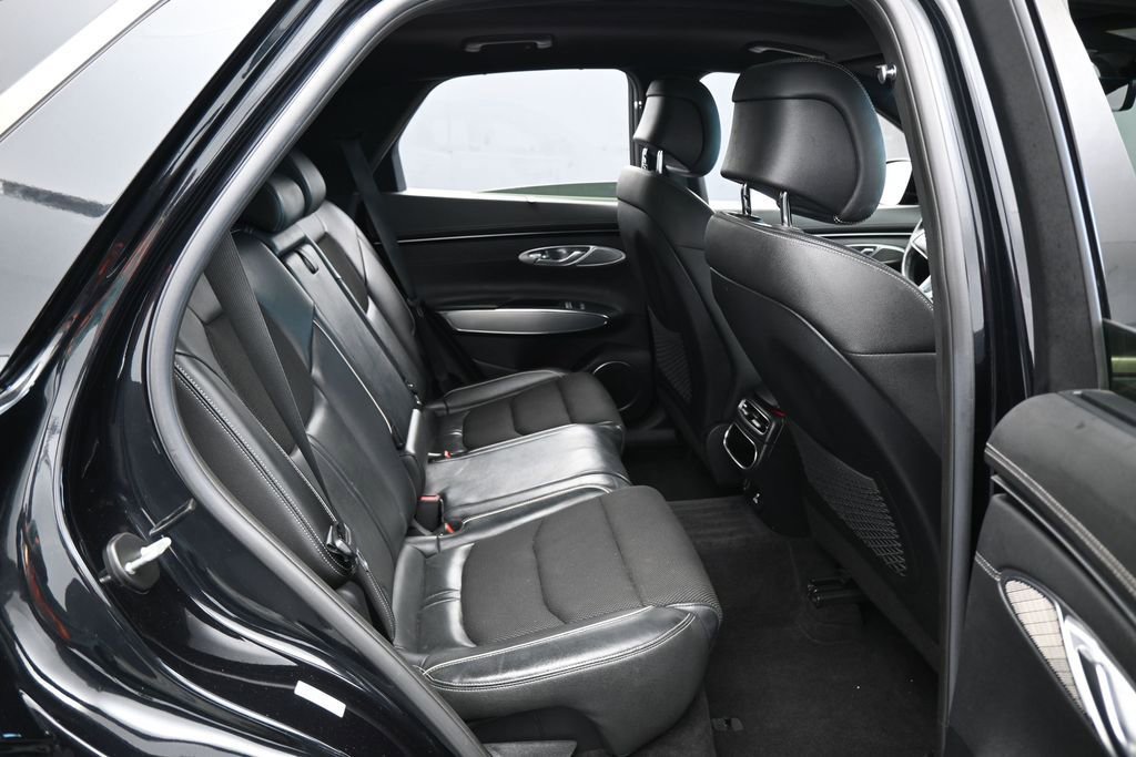 Used 2022 Genesis GV70 2.5T w/ Sport Prestige Package AWD/4WD image 44