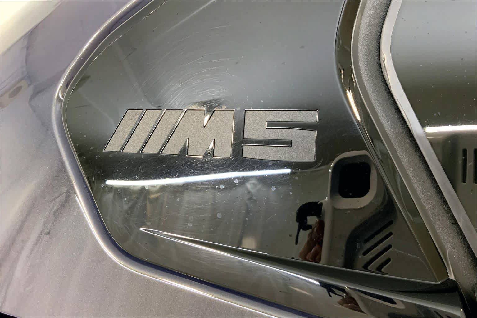 Used 2025 BMW M5 w/ Carbon Package AWD/4WD image 9