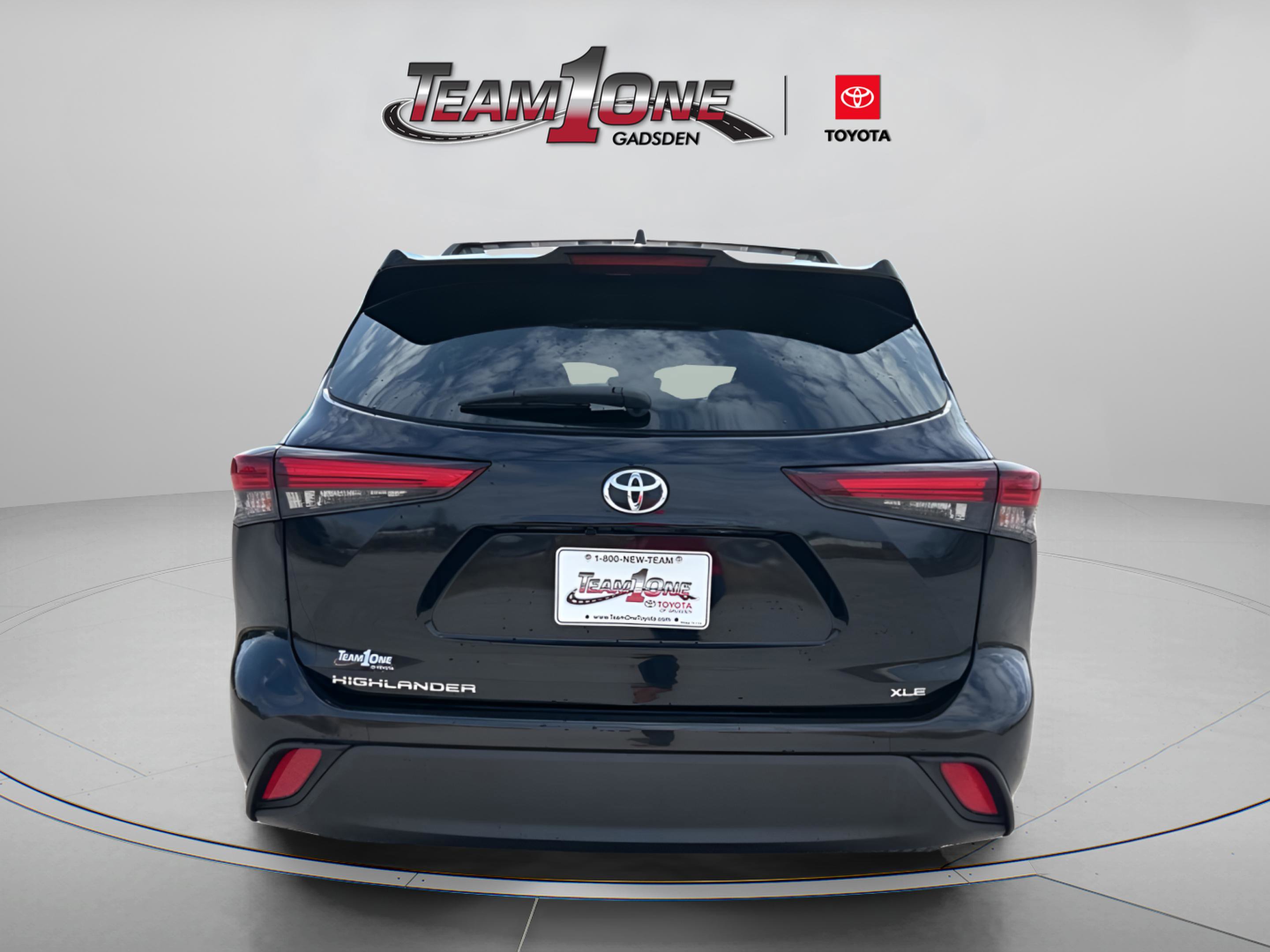 Certified 2024 Toyota Highlander XLE image 7