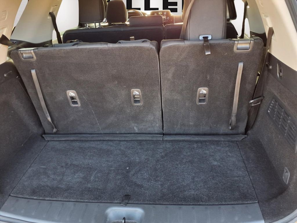 Used 2025 Nissan Pathfinder SV AWD/4WD image 35