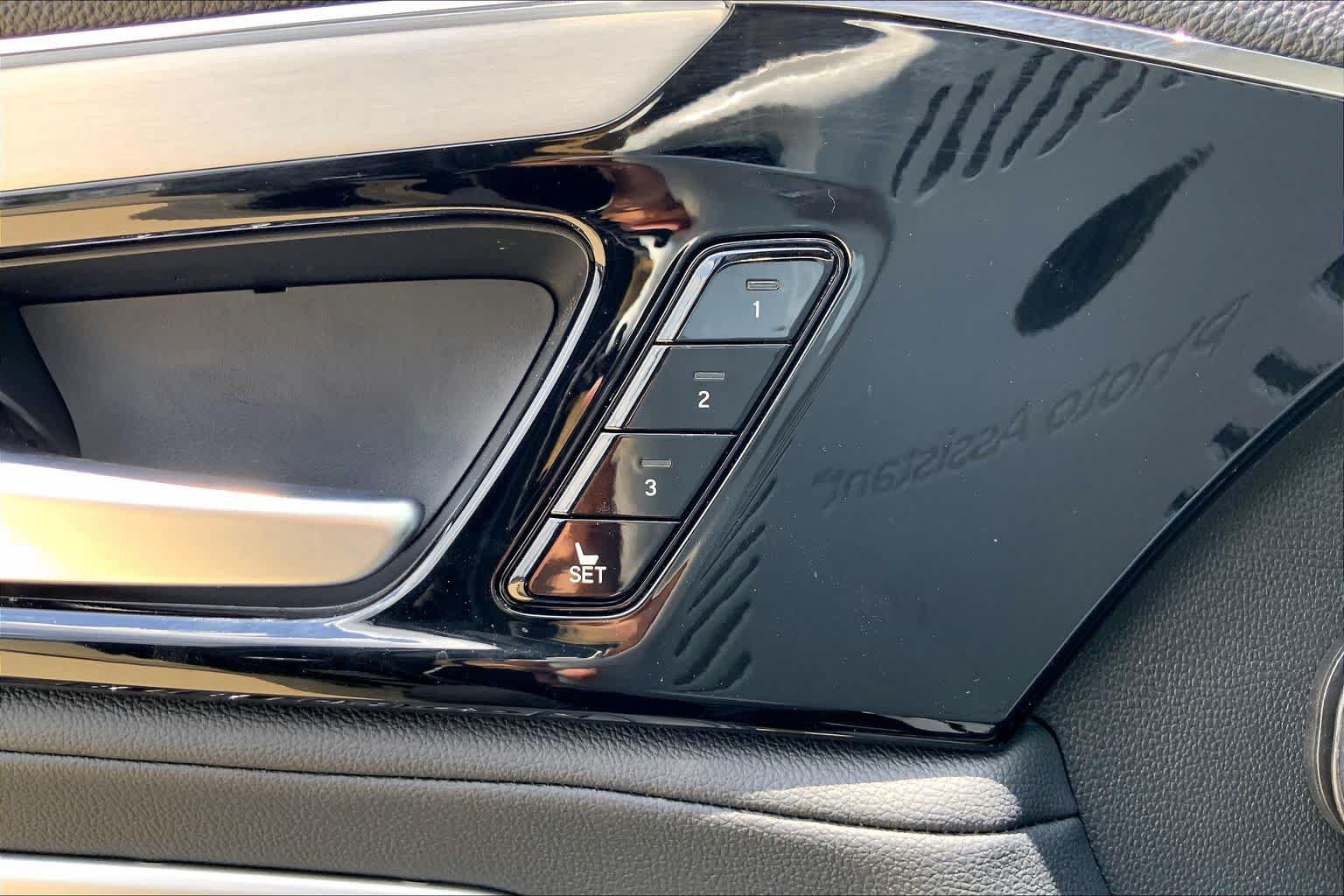 Used 2026 Acura MDX FWD image 32
