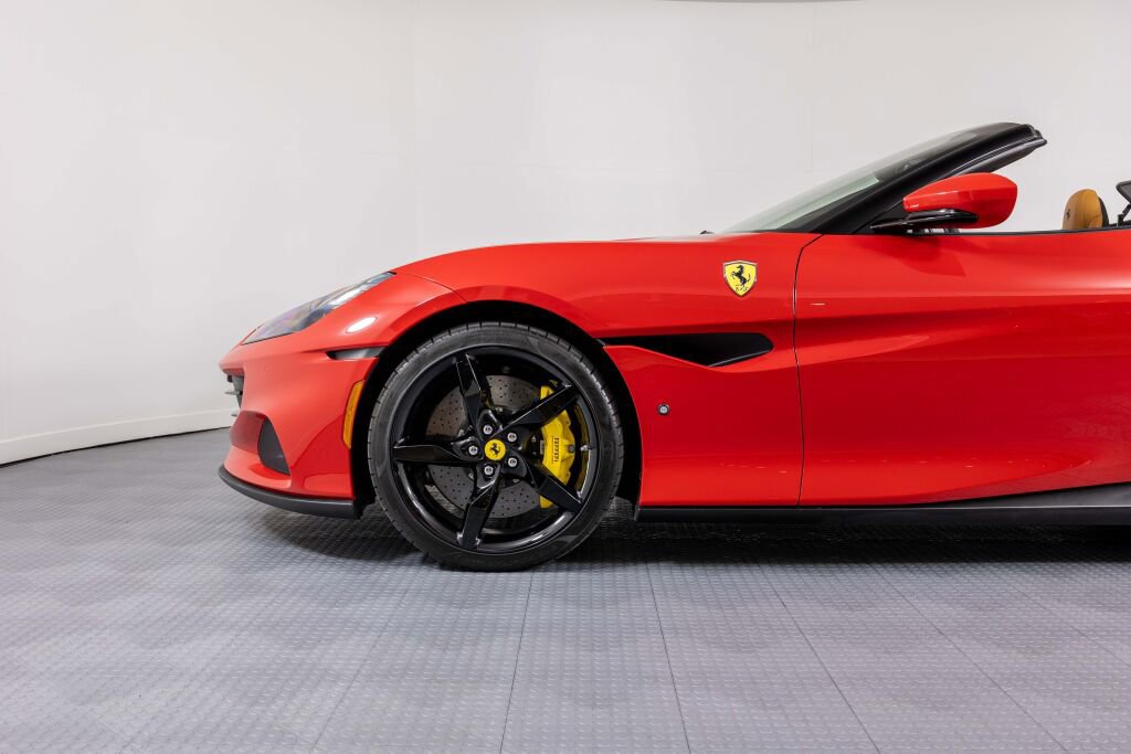 Certified 2022 Ferrari Portofino M image 14