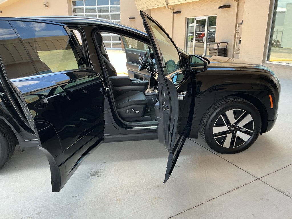 New 2026 Hyundai Ioniq 9 SEL image 13