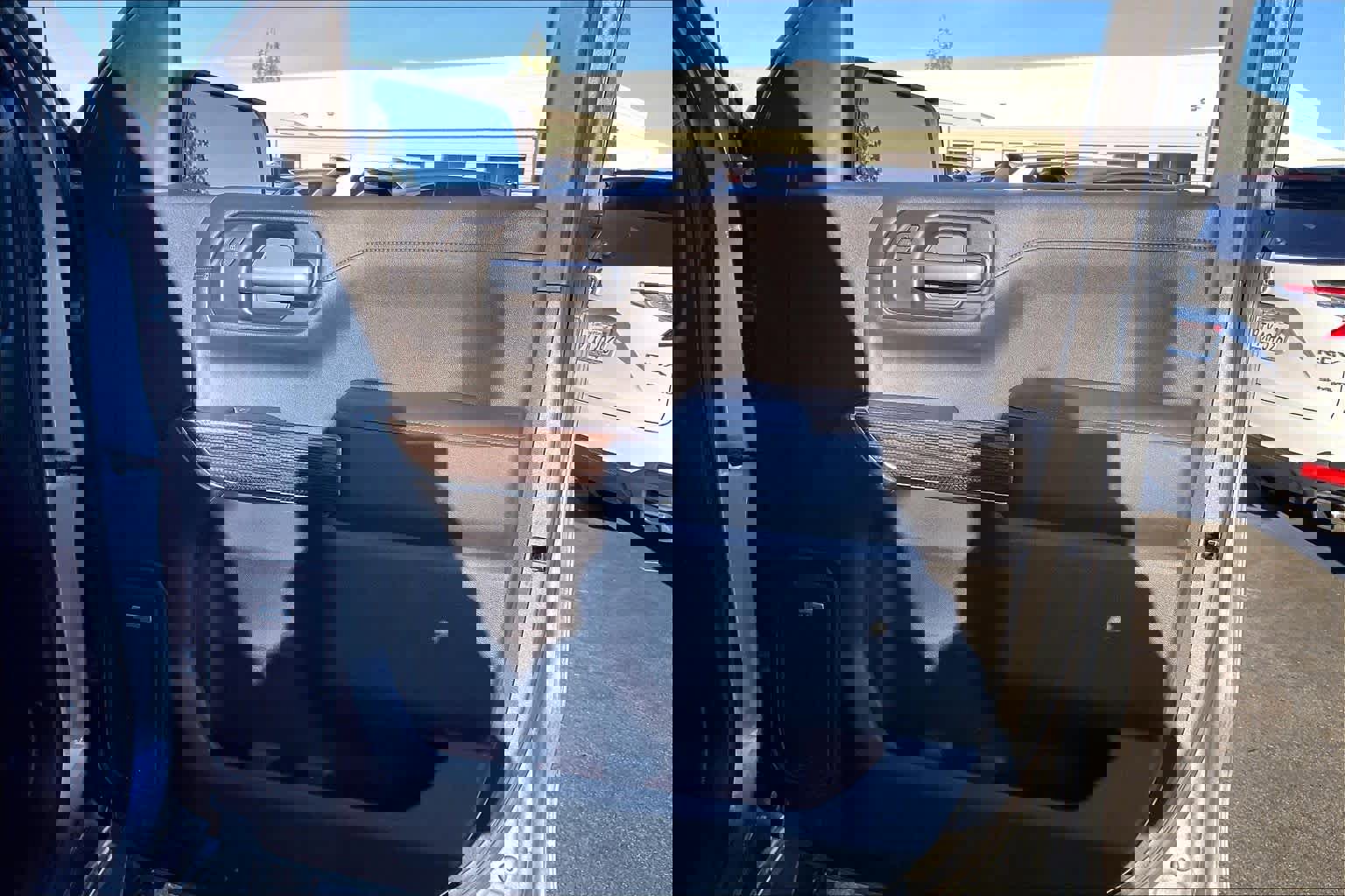 Used 2019 Chevrolet Silverado 1500 LT Trail Boss image 24