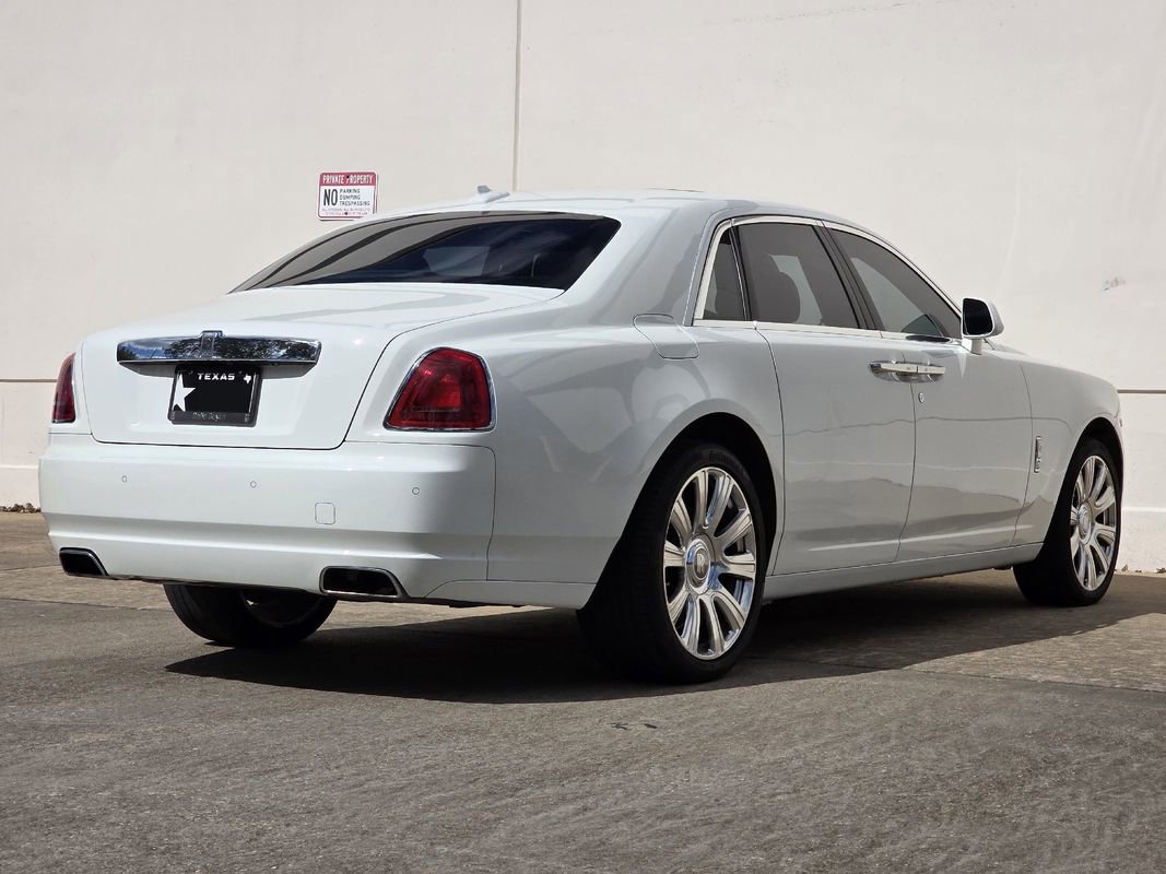 Used 2016 Rolls-Royce Ghost image 6