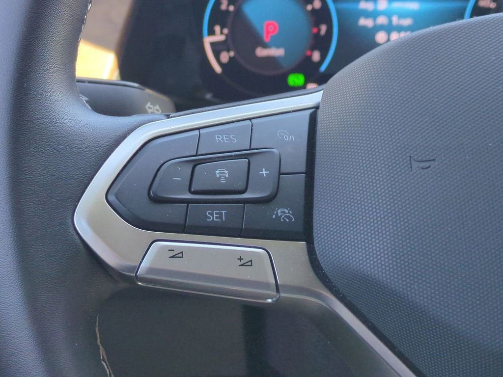 Used 2025 Volkswagen Atlas SE image 20
