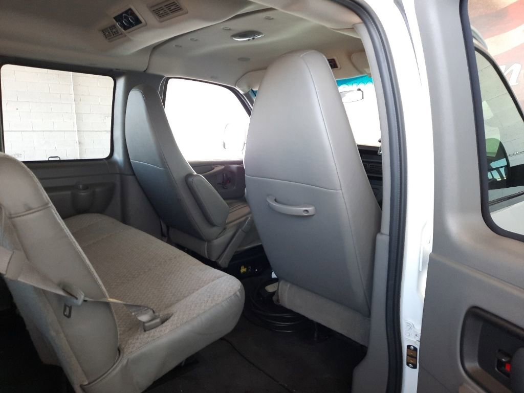 Used 2014 Chevrolet Express 2500 LS RWD image 19