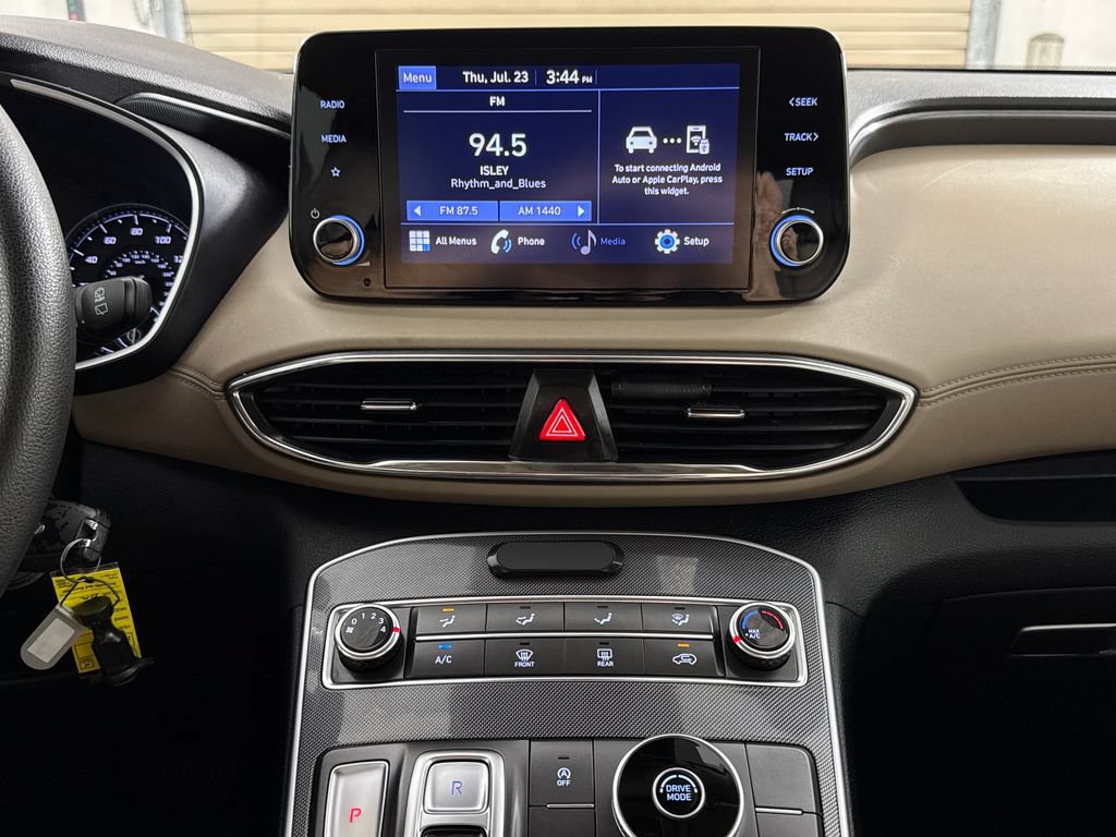Used 2021 Hyundai Santa Fe SE FWD image 17
