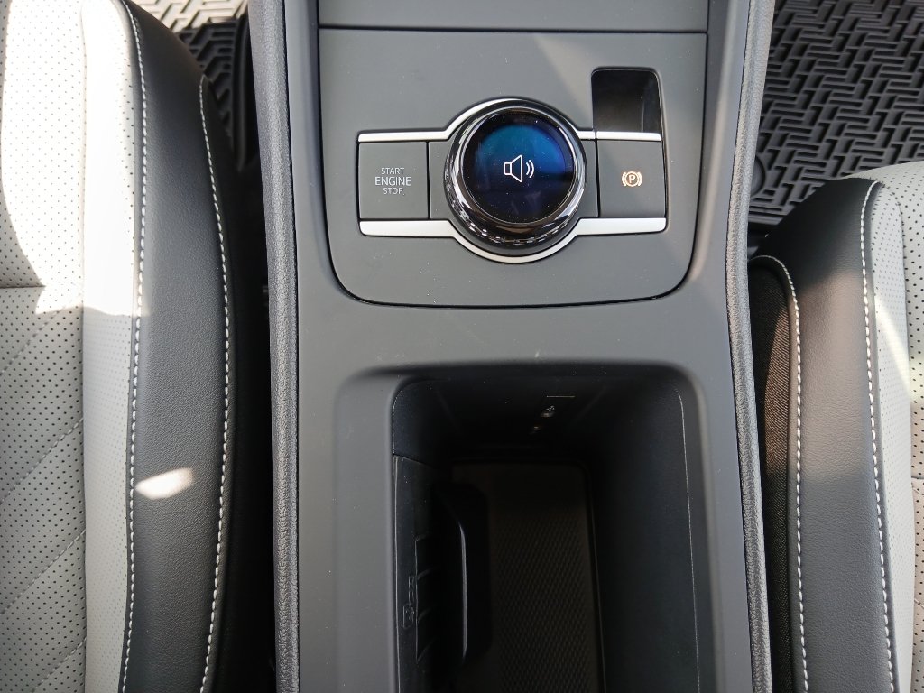New 2026 Volkswagen Tiguan SE FWD image 15