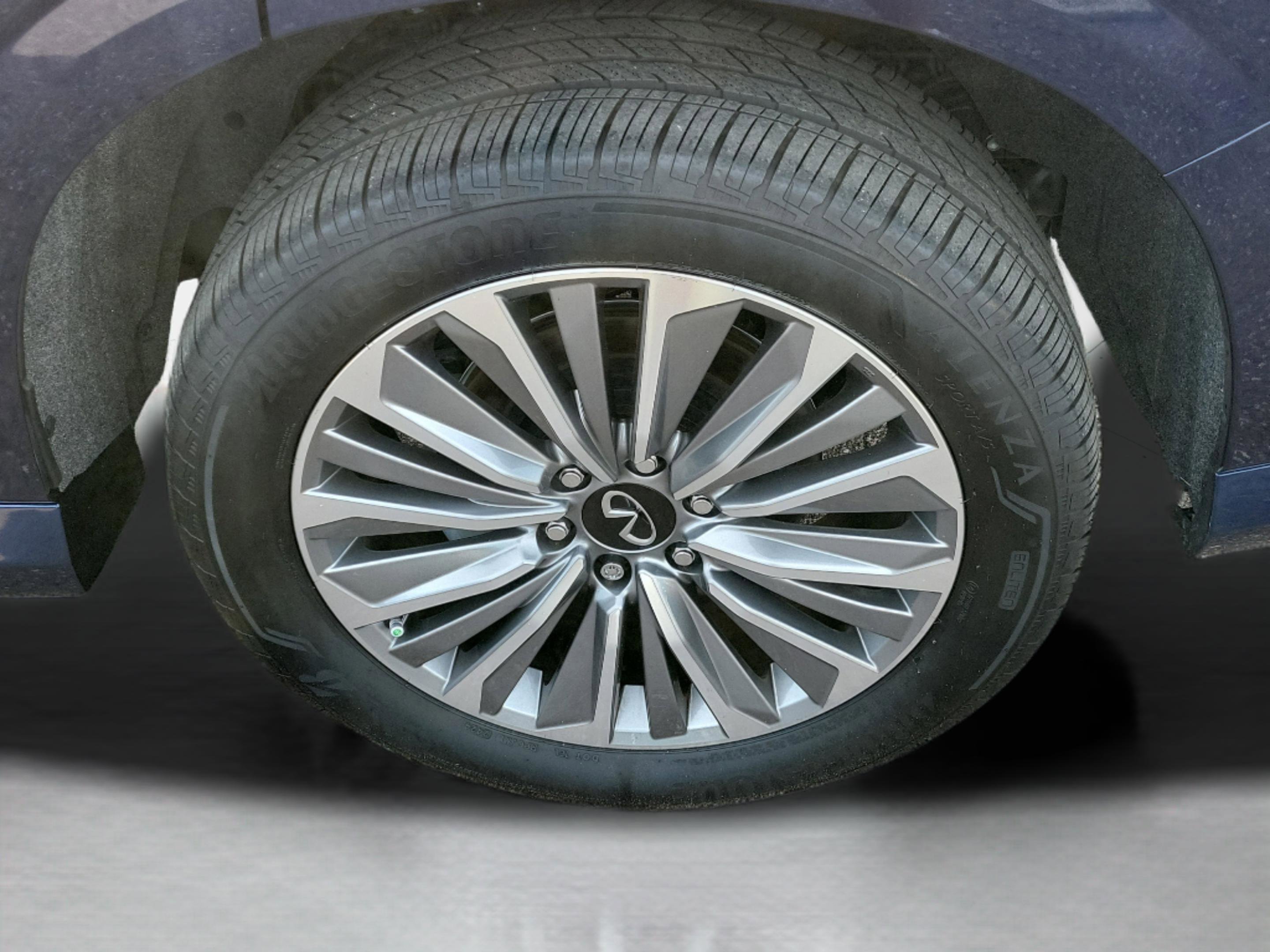 Used 2025 INFINITI QX80 Luxe image 29