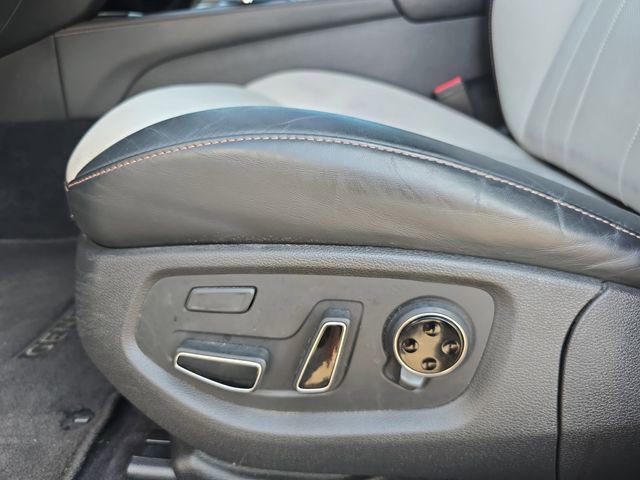 Used 2019 Genesis G80 3.3T Sport image 29