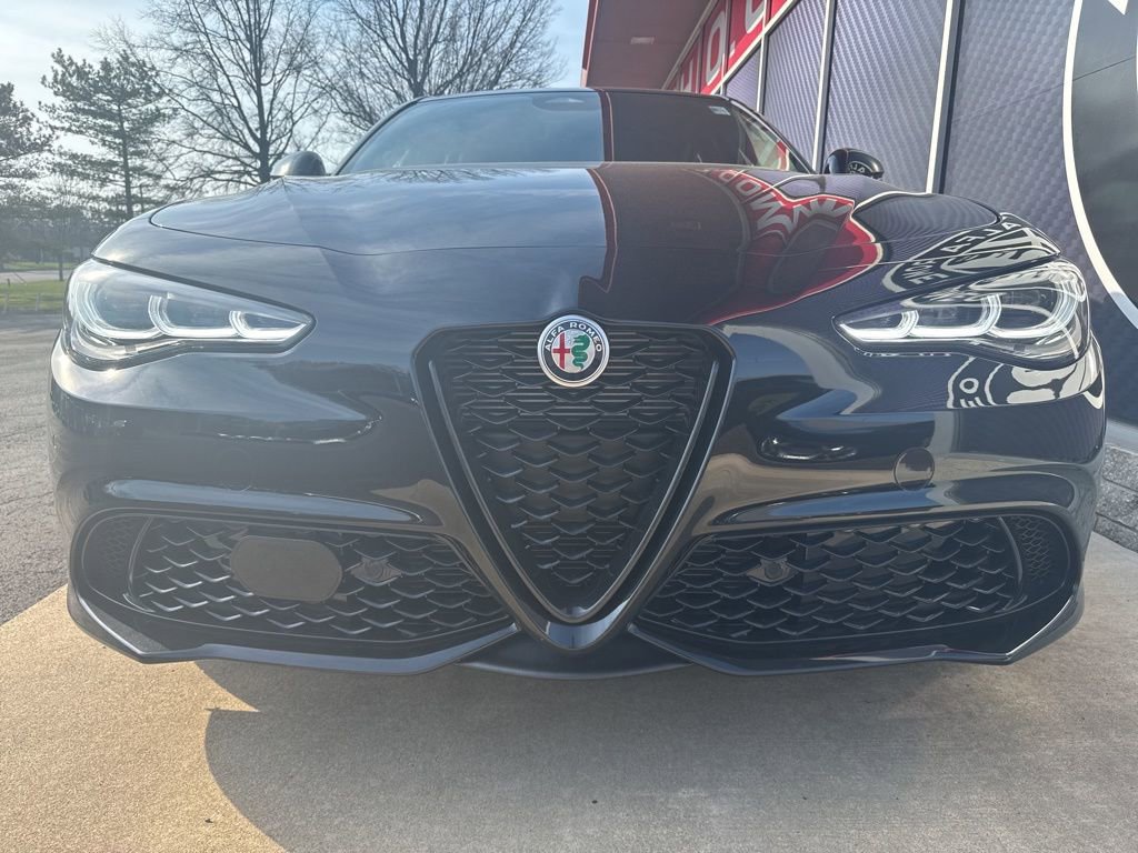 New 2026 Alfa Romeo Giulia AWD image 4