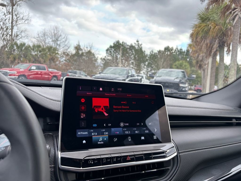 Used 2022 Jeep Compass Altitude image 24