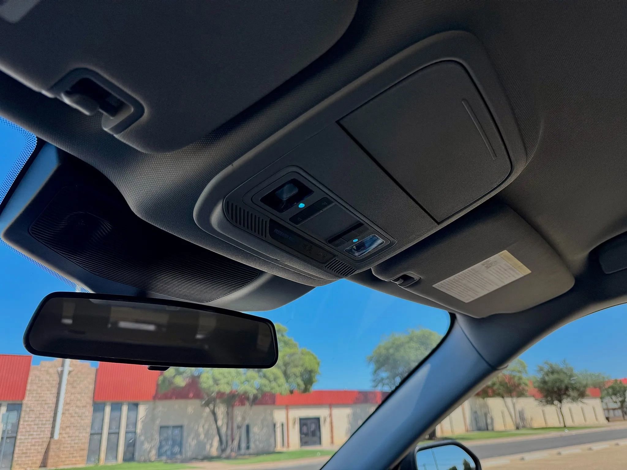 Used 2020 Ford Explorer XLT w/ Equipment Group 202A image 19