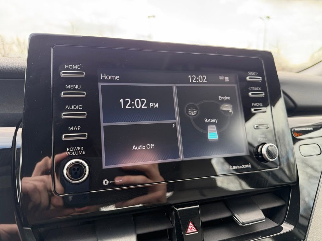 Used 2022 Toyota Camry SE image 21