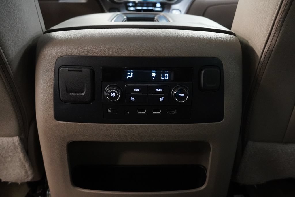 Used 2018 Chevrolet Tahoe LT AWD/4WD image 36
