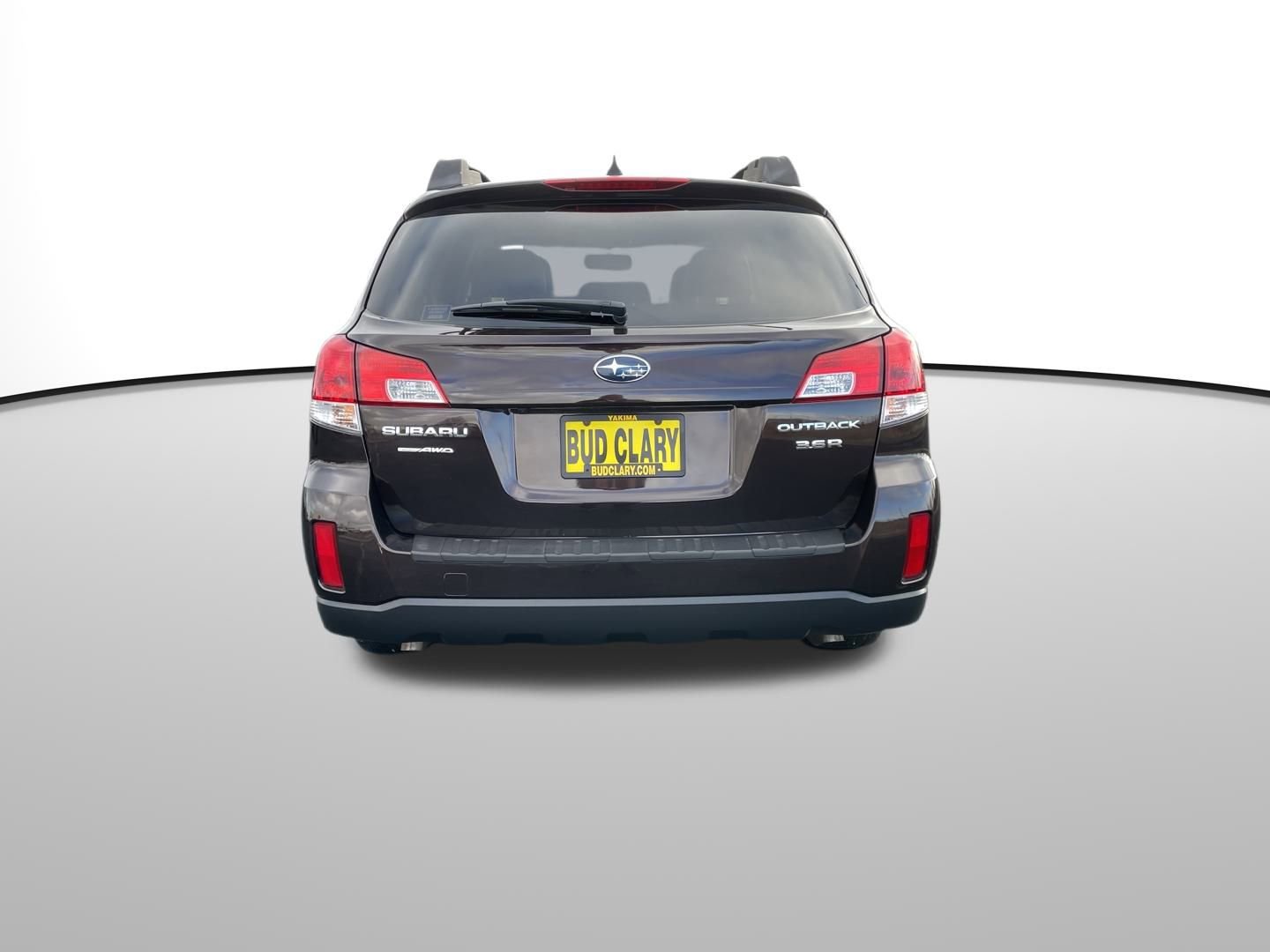 Used 2013 Subaru Outback 3.6R Limited w/ Special Appearance Pkg image 5