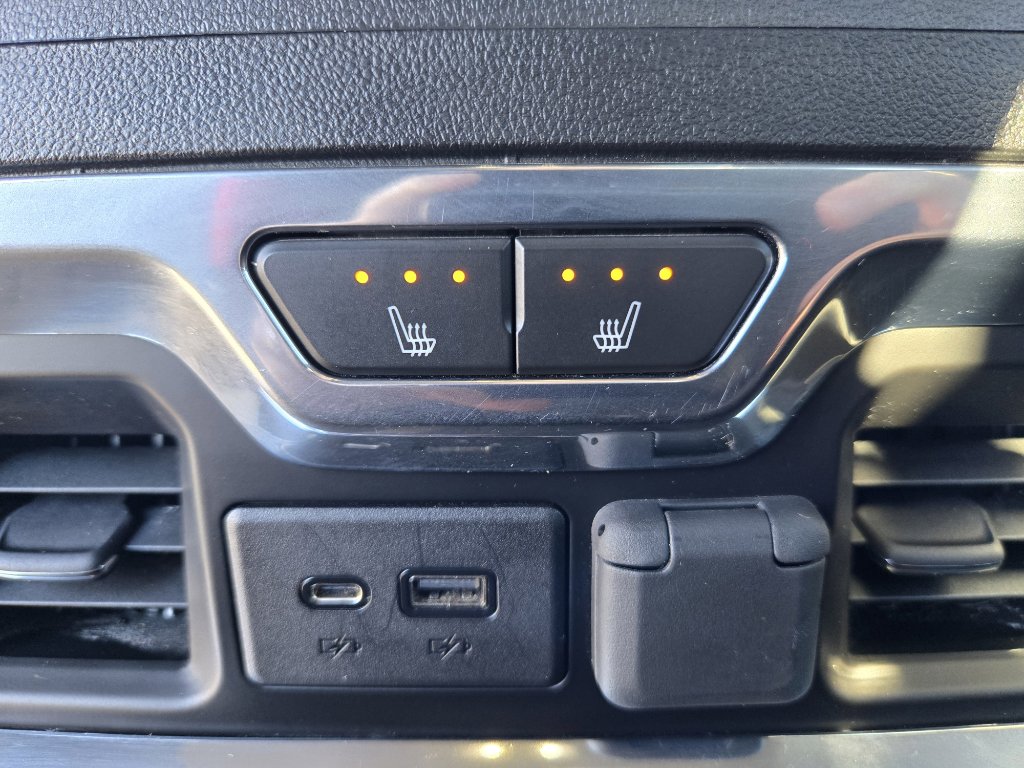 Used 2020 GMC Sierra 3500 Denali image 25