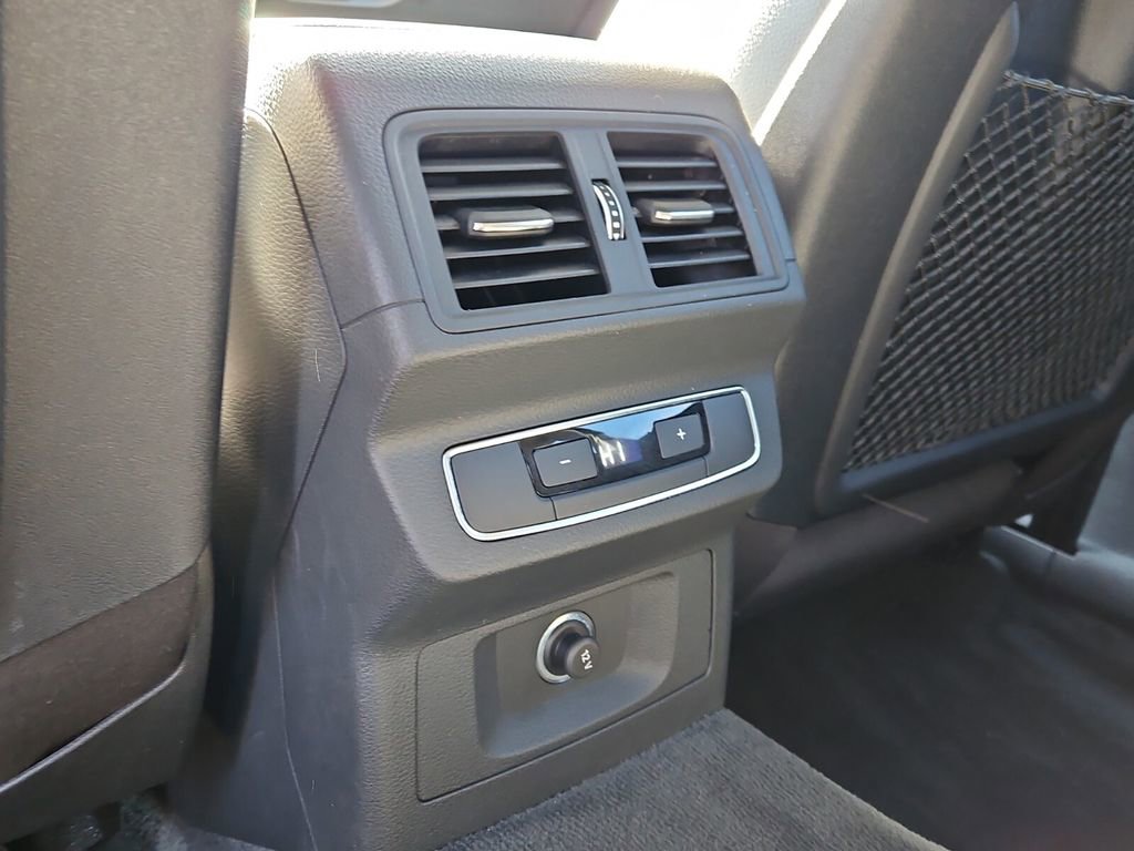 Used 2020 Audi Q5 2.0T Premium w/ Convenience Package image 16