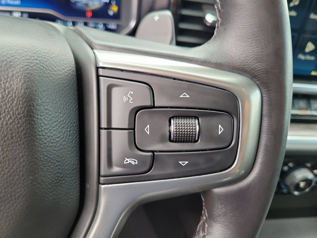 Used 2022 Chevrolet Silverado 1500 LTZ w/ LTZ Convenience Package II AWD/4WD image 6