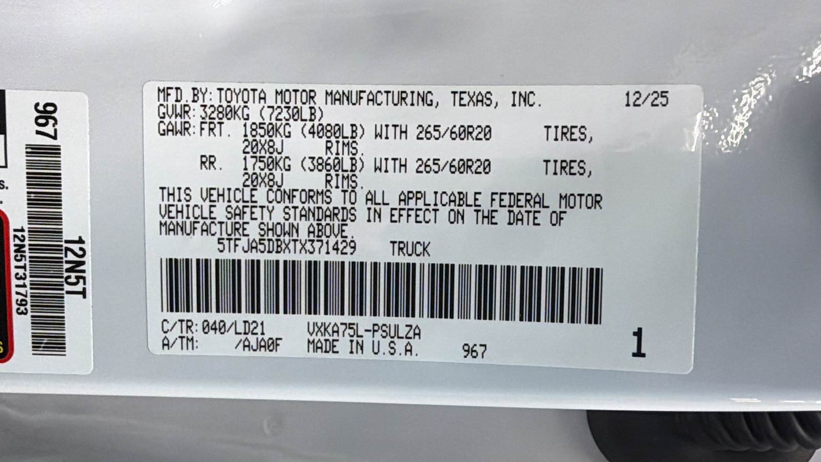 Used 2026 Toyota Tundra Limited AWD/4WD image 39