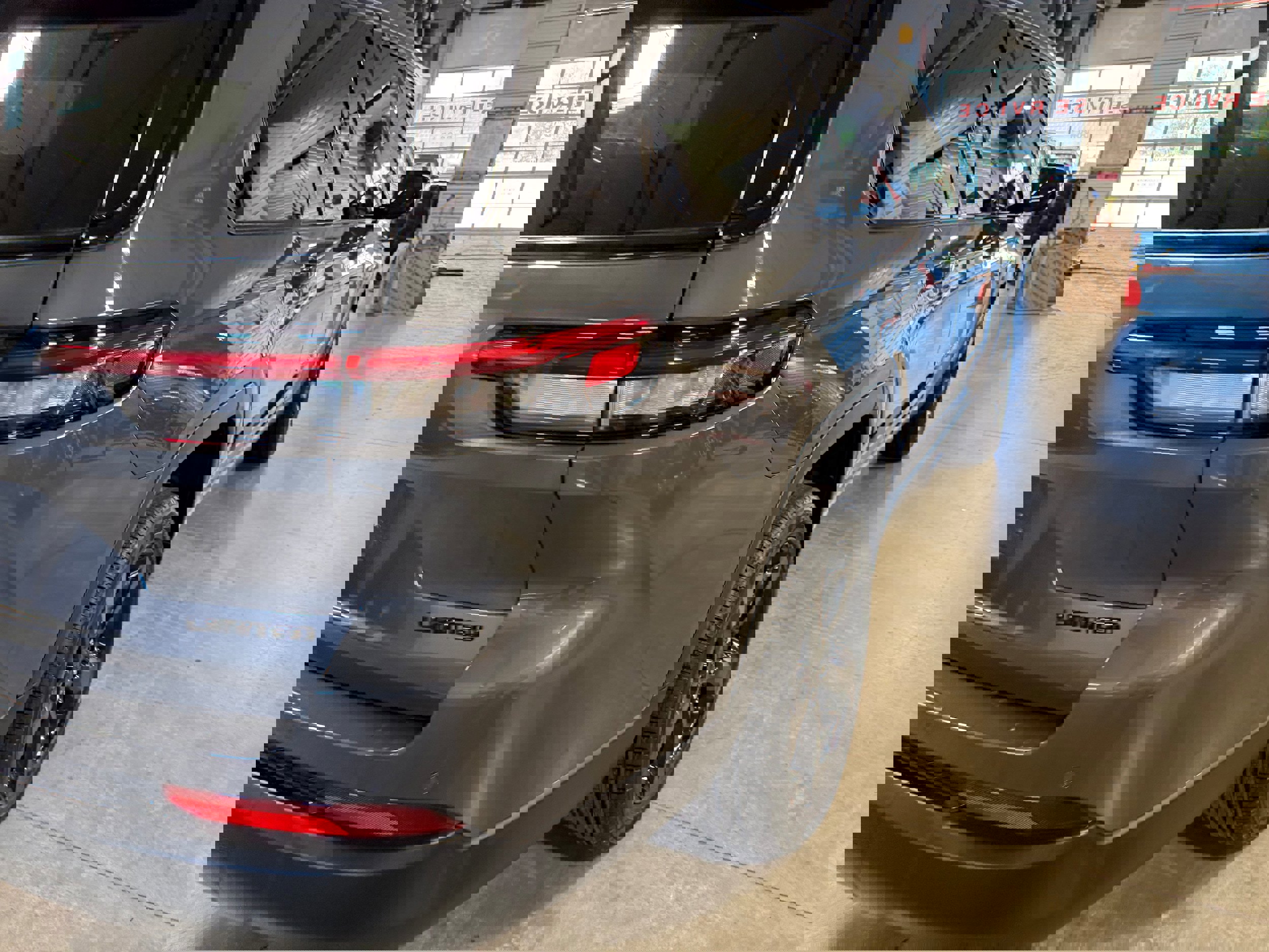 New 2025 Jeep Grand Cherokee L Limited image 13