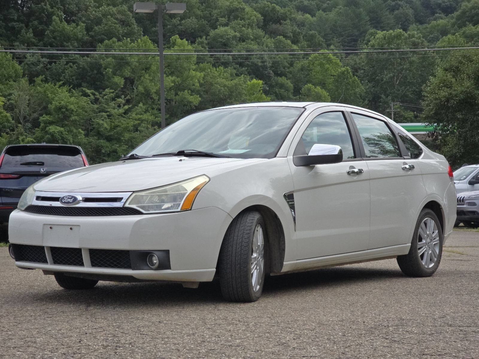 Used 2009 Ford Focus SEL FWD image 11