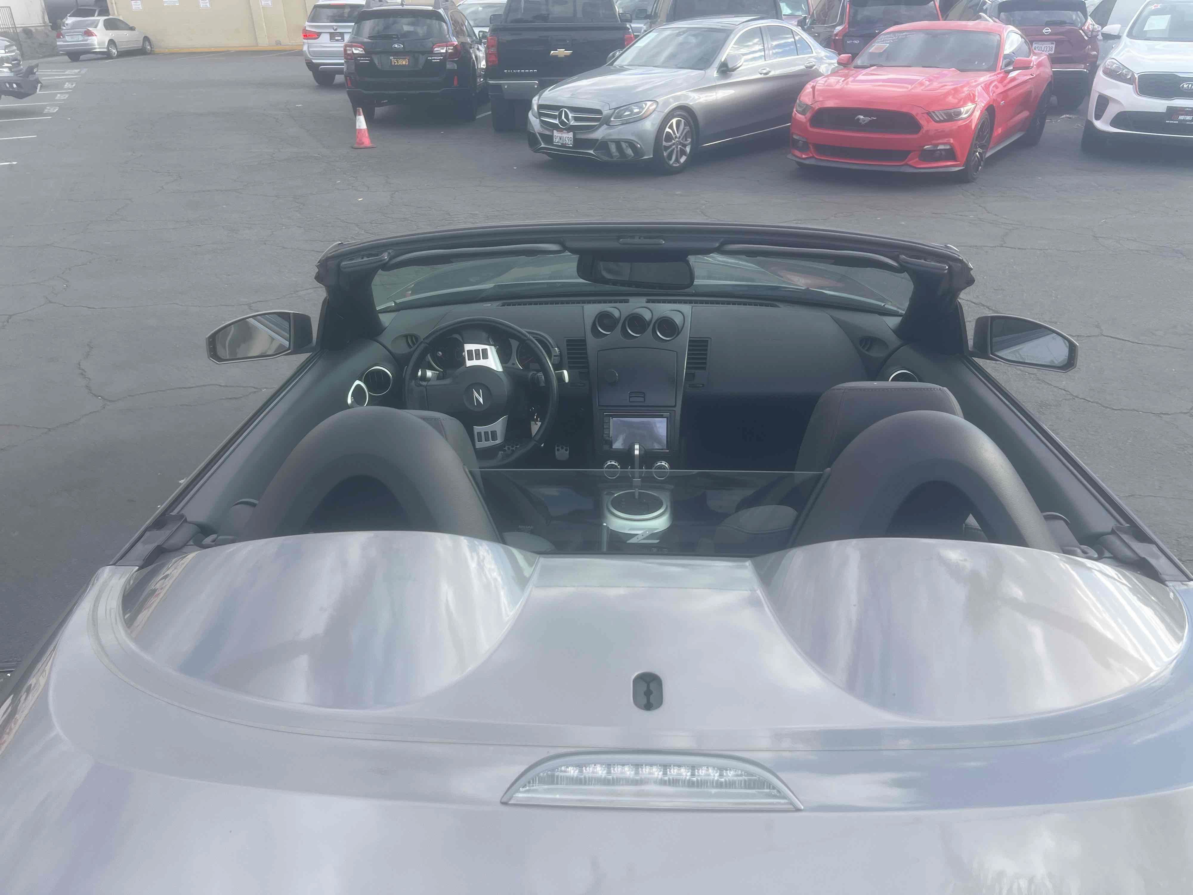 Used 2009 Nissan 350Z Touring RWD image 6