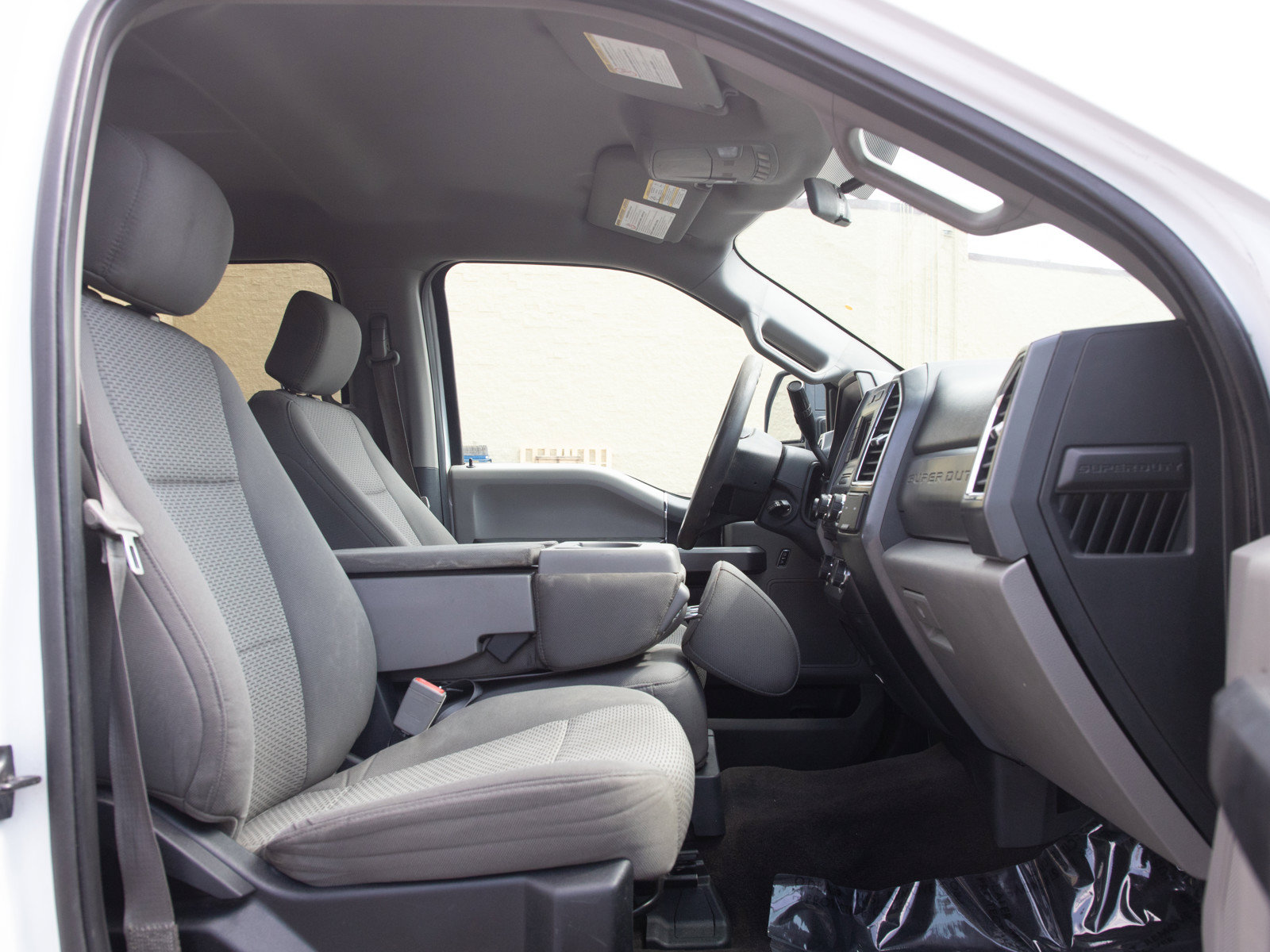 Used 2018 Ford F350 XLT AWD/4WD image 11