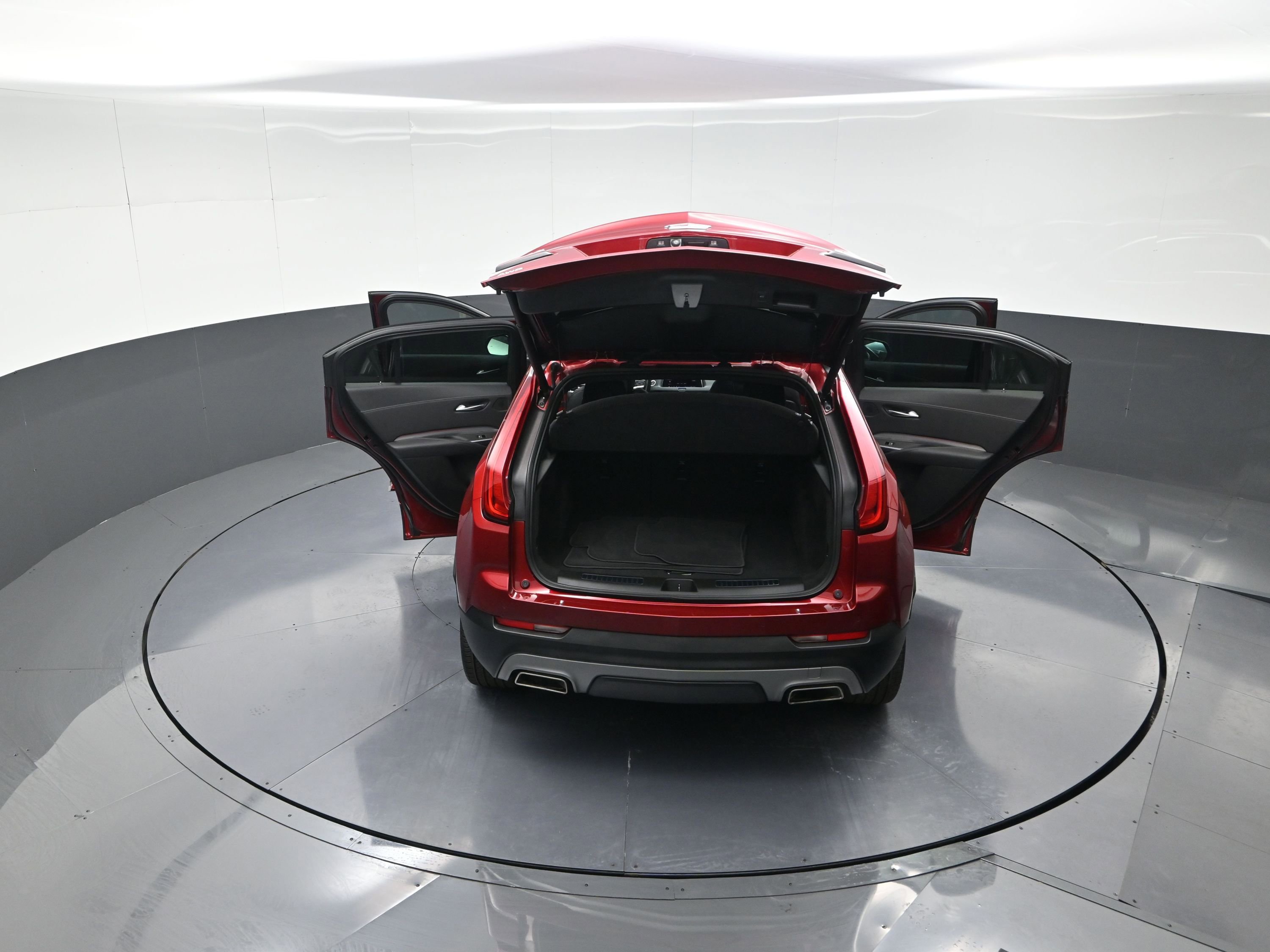 Used 2023 Cadillac XT4 Premium Luxury w/ Cold Weather Package image 13