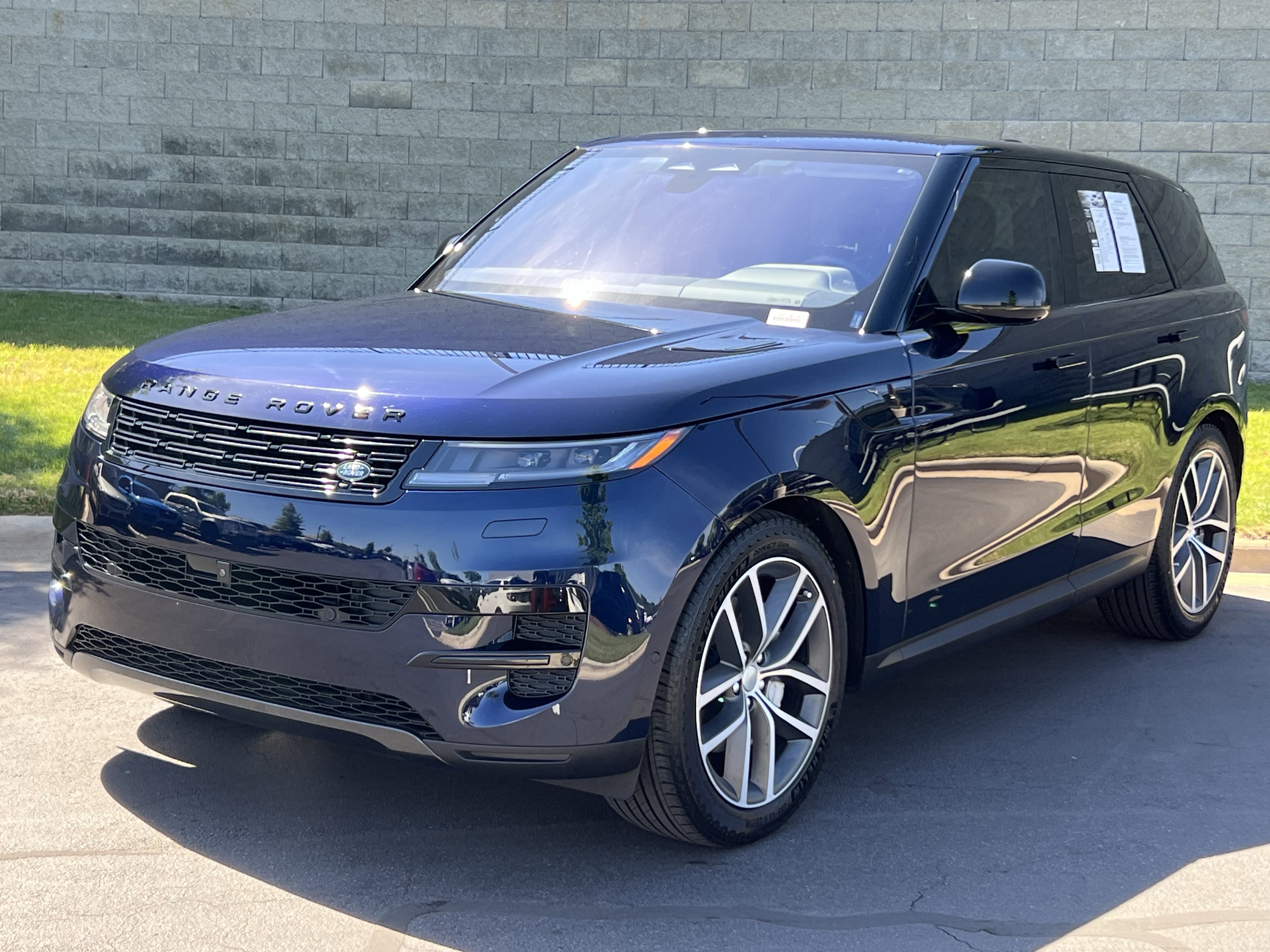 Certified 2023 Land Rover Range Rover Sport SE AWD/4WD image 2