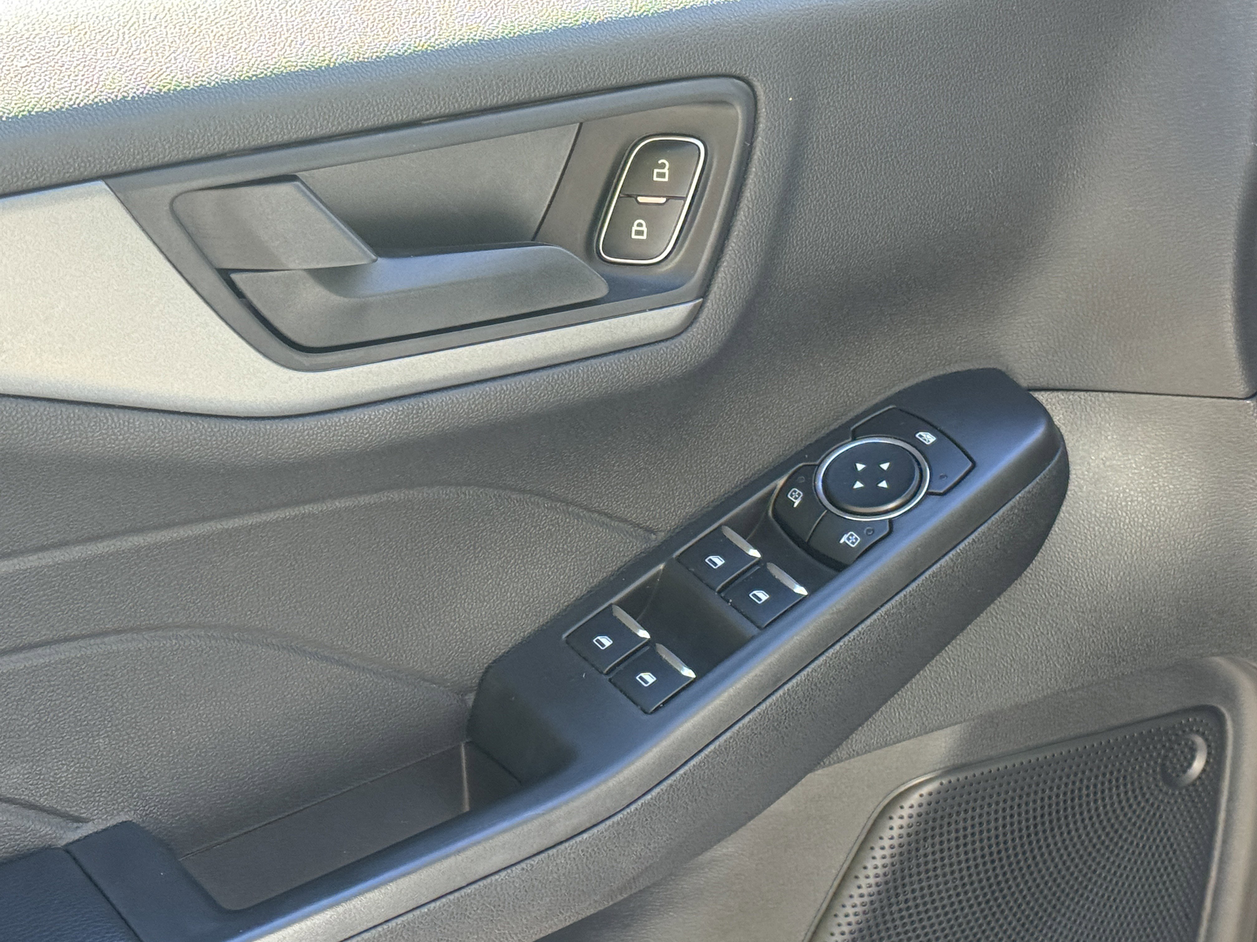 Used 2025 Ford Escape Active image 15