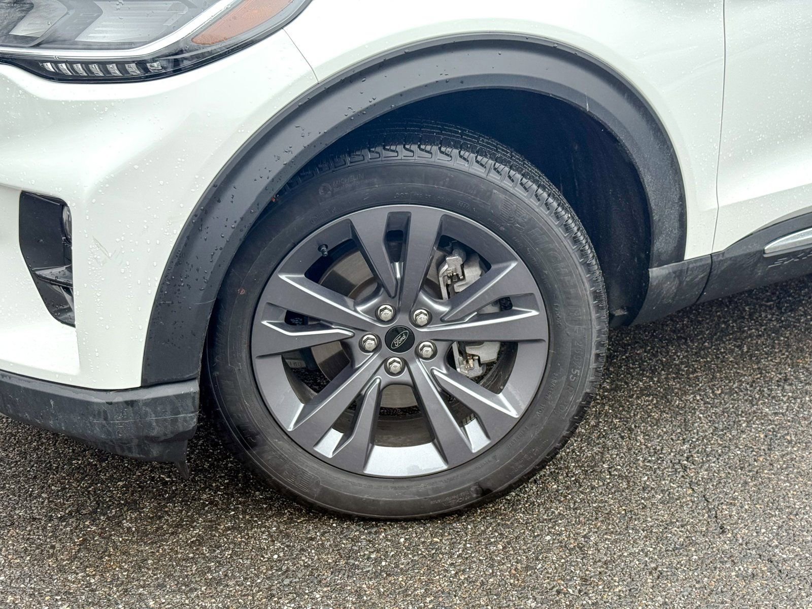 Certified 2025 Ford Explorer Active w/ Active Comfort Package image 11