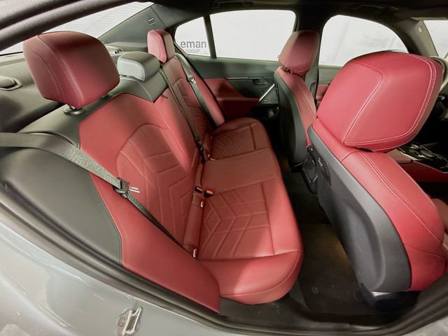 Used 2024 BMW i5 eDrive40i w/ M Sport Package image 25