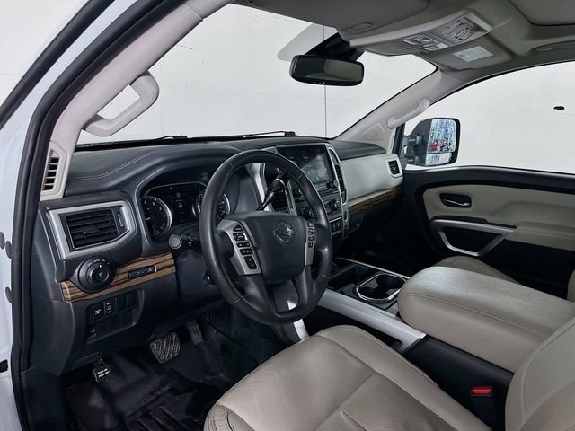 Used 2021 Nissan Titan SL w/ Moonroof Package AWD/4WD image 9