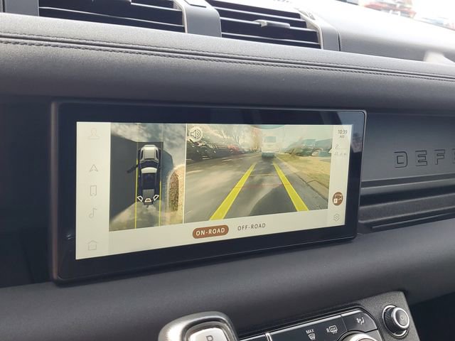 Used 2023 Land Rover Defender 110 X-Dynamic SE image 21