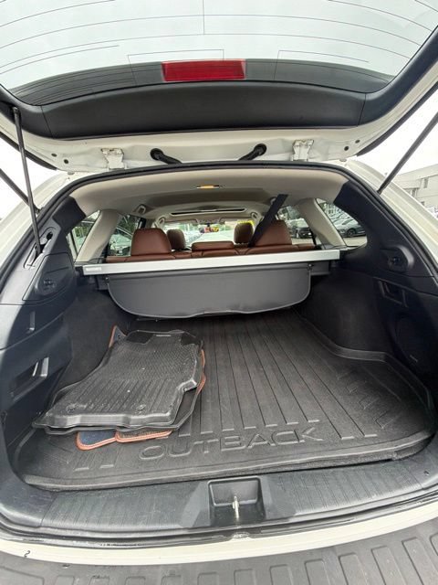 Used 2019 Subaru Outback 2.5i Touring AWD/4WD image 25
