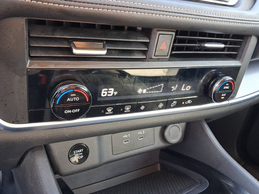 Used 2024 Nissan Rogue SV FWD image 21