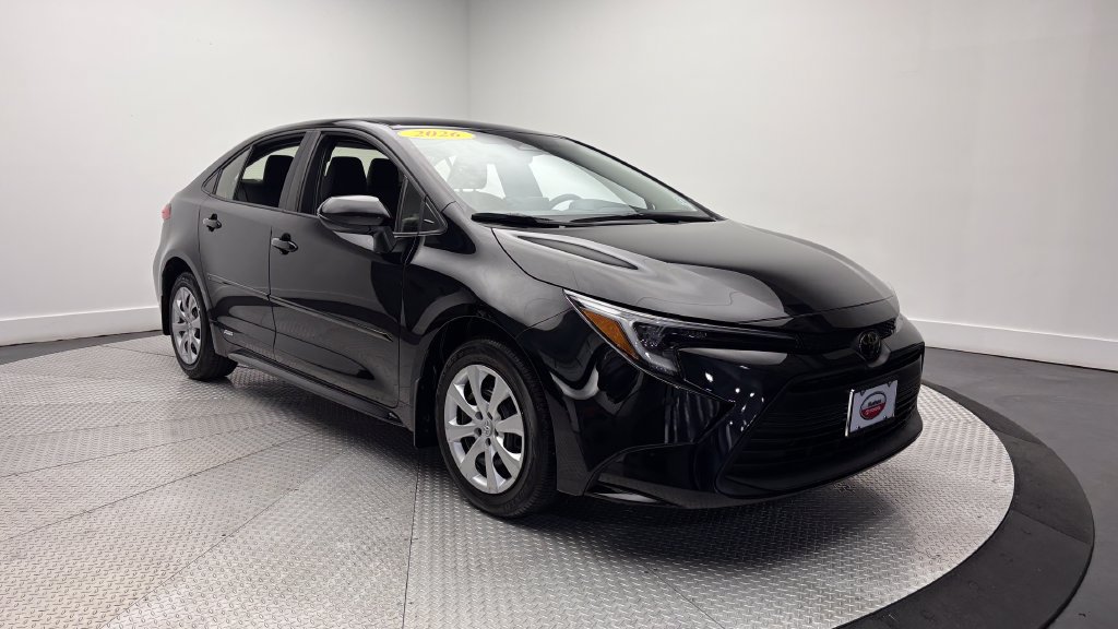 Used 2026 Toyota Corolla LE AWD/4WD image 38