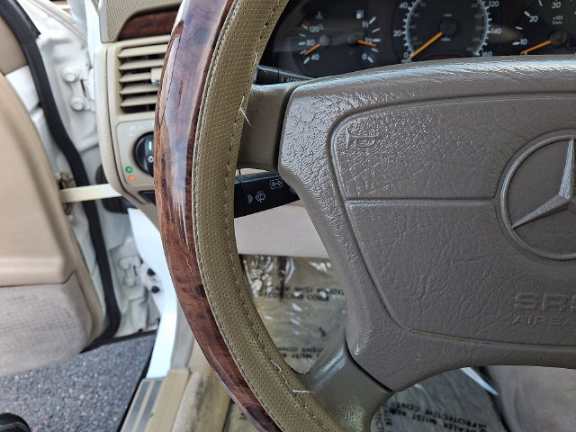 Used 1999 Mercedes-Benz E 300 Sedan image 20