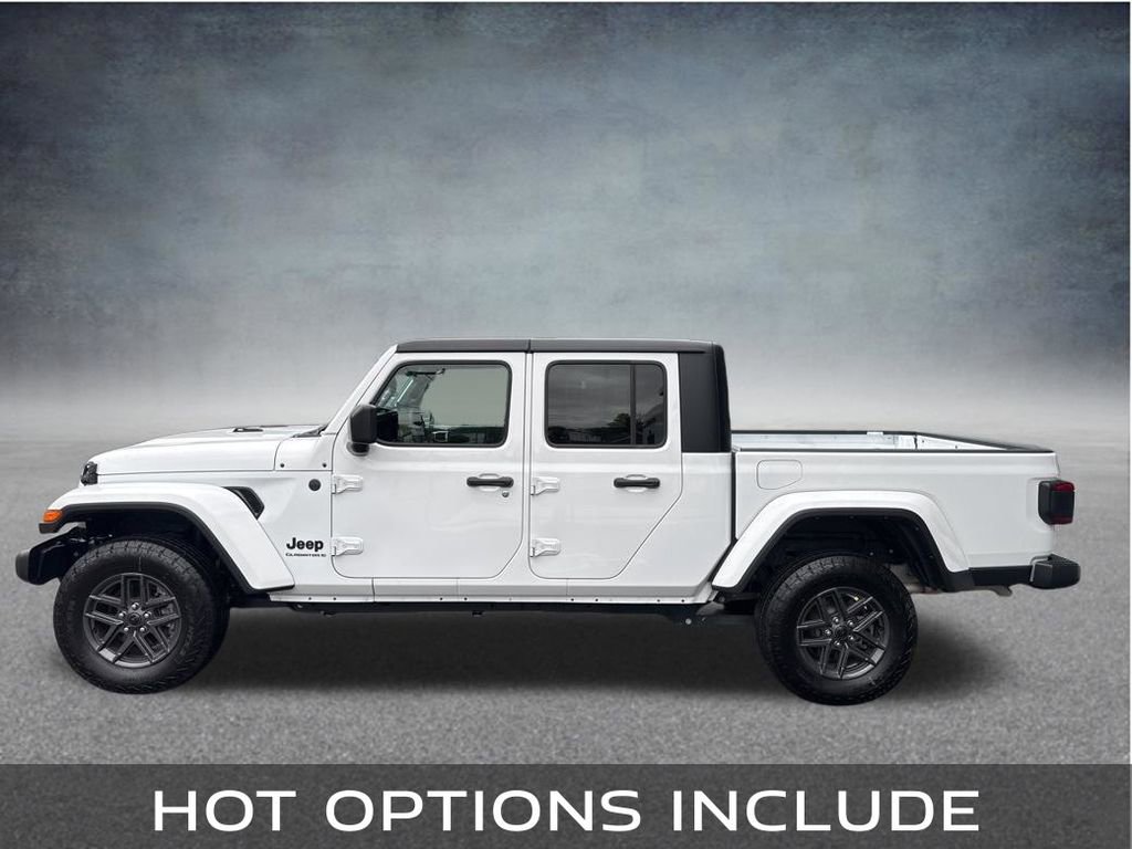 Used 2024 Jeep Gladiator Sport AWD/4WD image 2